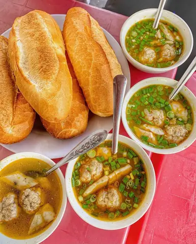 Bánh Mì Xíu Mại Đà Lạt: Nguồn Gốc Và Cách Làm Chi Tiết