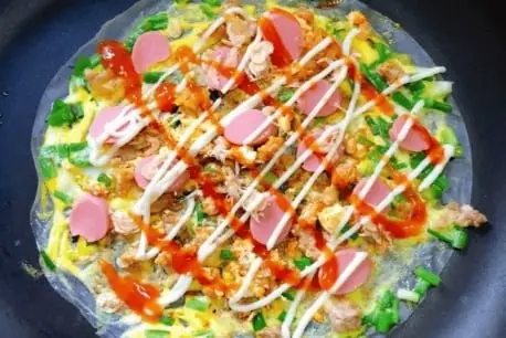 Bánh Tráng Nướng Nha Trang: Hành Trình Từ Con Phố Đến Di Sản Ẩm Thực Bánh Tráng Nướng Nha Trang: Hành Trình Từ Con Phố Đến Di Sản Ẩm Thực