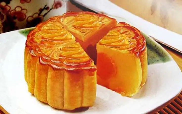 Đánh Giá Chi Tiết Bánh Trung Thu Trứng Muối: Thơm Ngon, Béo Ngậy Hay Chỉ Là "xu Hướng"? Đánh Giá Chi Tiết Bánh Trung Thu Trứng Muối: Thơm Ngon, Béo Ngậy Hay Chỉ Là "xu Hướng"?