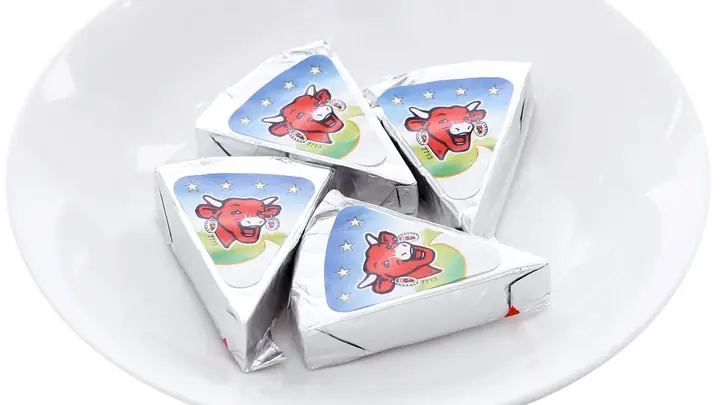 Phô Mai Con Bò Cười Khi Mang Thai: Bà Bầu Ăn Được Không? Phô Mai Con Bò Cười Khi Mang Thai: Bà Bầu Ăn Được Không?