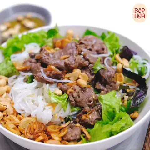 Review Chi Tiết Bún Bò Nam Bộ Bà Bà: Thử Thách Vị Giác Cho Người Bận Rộn Review Chi Tiết Bún Bò Nam Bộ Bà Bà: Thử Thách Vị Giác Cho Người Bận Rộn