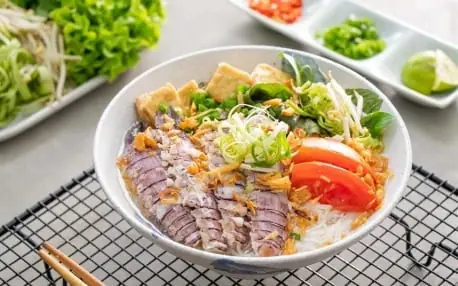 Bún Hải Sản Đà Nẵng: Tinh Hoa Ẩm Thực Vùng Biển Đáng Thử Nhất Bún Hải Sản Đà Nẵng: Tinh Hoa Ẩm Thực Vùng Biển Đáng Thử Nhất