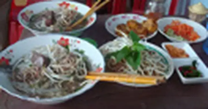 Bún Nước Lèo Cô Ba Trà Vinh: Review Toàn Diện Về Hương Vị Đặc Trưng Miền Tây Bún Nước Lèo Cô Ba Trà Vinh: Review Toàn Diện Về Hương Vị Đặc Trưng Miền Tây