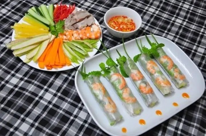 Nem Cuốn Còn Có Tên Gọi Gì?