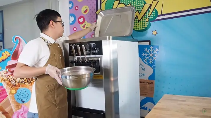Cách Làm Kem Tươi Bằng Bột: 2 Công Thức Chi Tiết Và So Sánh Cách Làm Kem Tươi Bằng Bột: 2 Công Thức Chi Tiết Và So Sánh