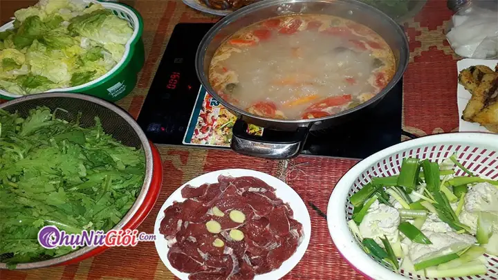 Cách Làm Lẩu Trâu Thập Cẩm Chuẩn Vị: Hướng Dẫn Chi Tiết Từ A-z