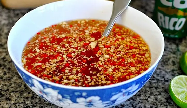 Nước Mắm Chua Ngọt: 2 Công Thức Chuẩn Vị Dễ Làm Tại Nhà