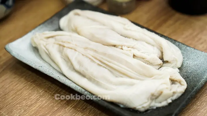 Cách Làm Trắng Sách Bò: Hướng Dẫn Sơ Chế Chi Tiết Từ A Đến Z