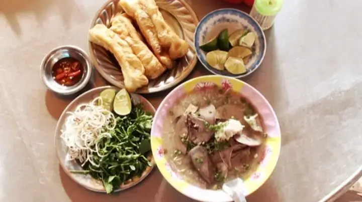 Hướng Dẫn Chi Tiết Cách Nấu Cháo Lòng Miền Nam Chuẩn Vị Tại Nhà Hướng Dẫn Chi Tiết Cách Nấu Cháo Lòng Miền Nam Chuẩn Vị Tại Nhà