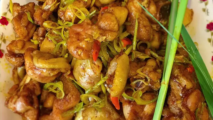 Hướng Dẫn Chi Tiết Cách Nấu Gà Sả Ớt Hướng Dẫn Chi Tiết Cách Nấu Gà Sả Ớt