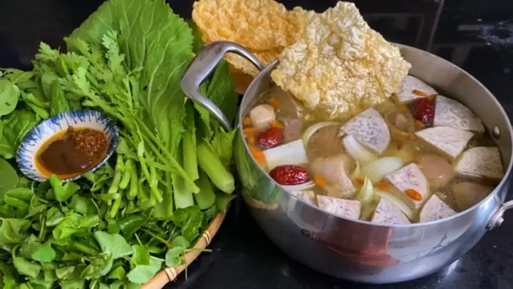 Cách Nấu Lẩu Bò Thập Cẩm Thơm Ngon, Đậm Đà Tại Nhà Cách Nấu Lẩu Bò Thập Cẩm Thơm Ngon, Đậm Đà Tại Nhà