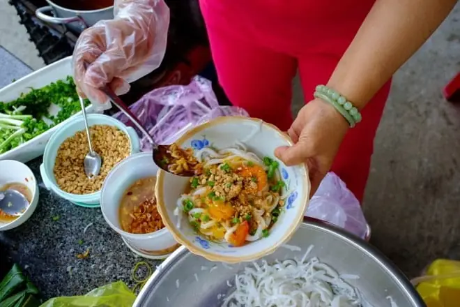 Cách Nấu Mì Quảng Phú Chiêm Chuẩn Vị: Bí Quyết Từ A Đến Z Cách Nấu Mì Quảng Phú Chiêm Chuẩn Vị: Bí Quyết Từ A Đến Z