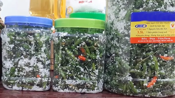 Cách Ngâm Ớt Xanh Với Nước Muối Đơn Giản Tại Nhà Cách Ngâm Ớt Xanh Với Nước Muối Đơn Giản Tại Nhà