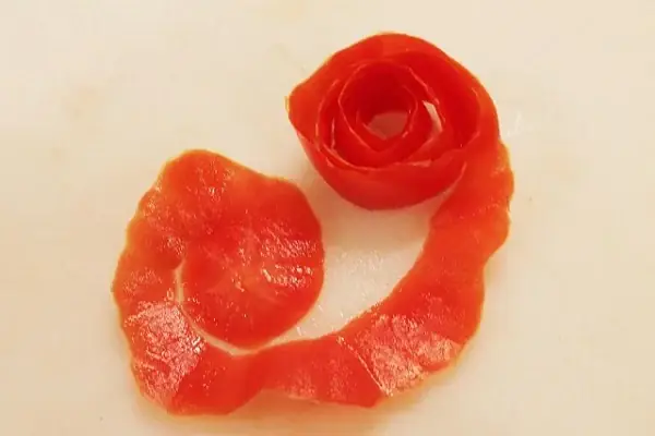 Cách Trang Trí Món Ăn Đãi Tiệc Đơn Giản Từ Rau Củ Quen Thuộc Cách Trang Trí Món Ăn Đãi Tiệc Đơn Giản Từ Rau Củ Quen Thuộc