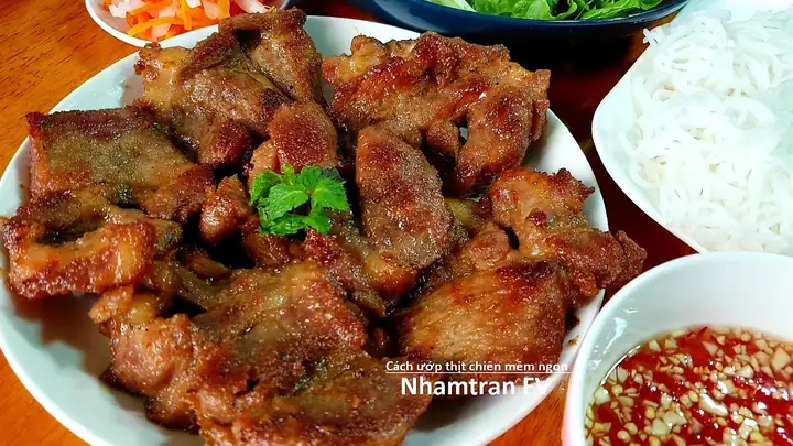 Hướng Dẫn Chi Tiết Cách Ướp Thịt Nạc Chiên Giòn Rụm, Thơm Ngon Tại Nhà