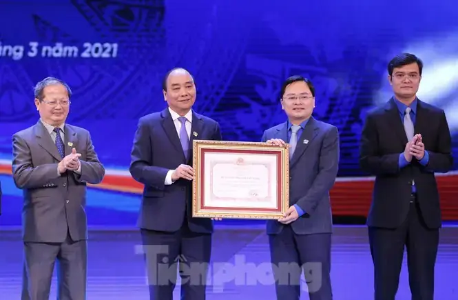 Chân Chó Hầm Thuốc Bắc: Hướng Dẫn Chi Tiết Về Công Thức, Công Dụng Và Lưu Ý