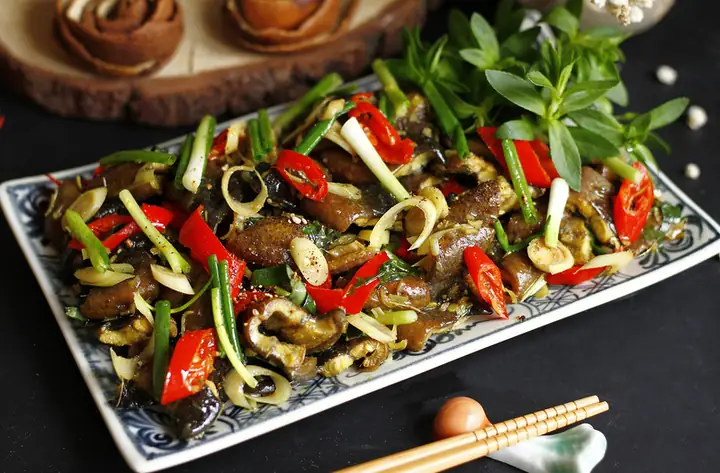 Đặc Sản Lươn Nghệ An: Từ Nông Trại Đến Bàn Ăn