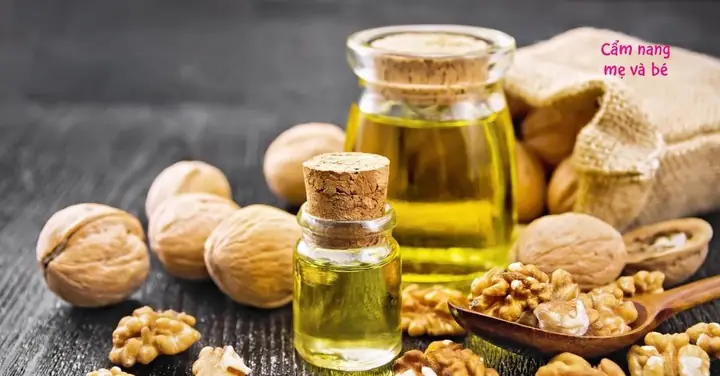 Dầu Óc Chó Cho Bé Ăn Dặm: 6 Sản Phẩm Tốt Nhất & Hướng Dẫn Chi Tiết Dầu Óc Chó Cho Bé Ăn Dặm: 6 Sản Phẩm Tốt Nhất & Hướng Dẫn Chi Tiết