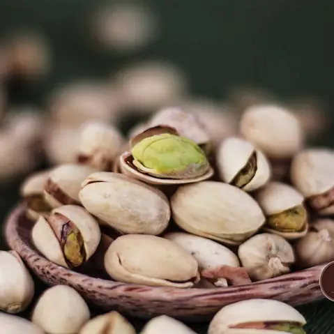 Hạt Dẻ Cười Là Gì? Khám Phá Pistachio Trong Ẩm Thực Và Sức Khỏe