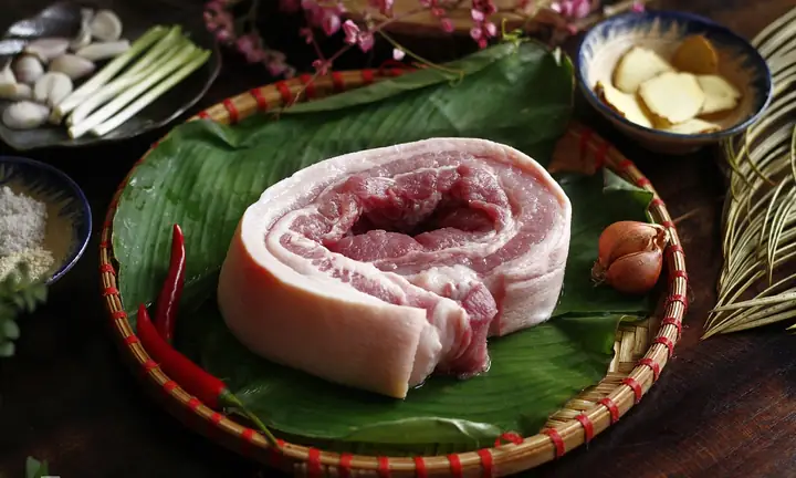Luộc Thịt Ba Chỉ Bao Lâu? Bí Quyết Thời Gian Chuẩn Cho Từng Món Luộc Thịt Ba Chỉ Bao Lâu? Bí Quyết Thời Gian Chuẩn Cho Từng Món