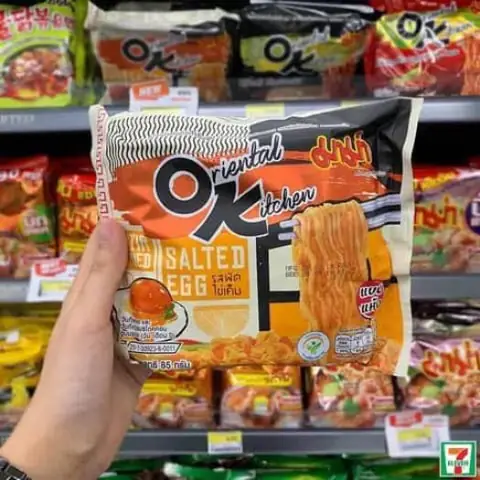 Review Mì Trộn Trứng Muối Phô Mai Thái Lan: Thử Thực Tế Review Mì Trộn Trứng Muối Phô Mai Thái Lan: Thử Thực Tế