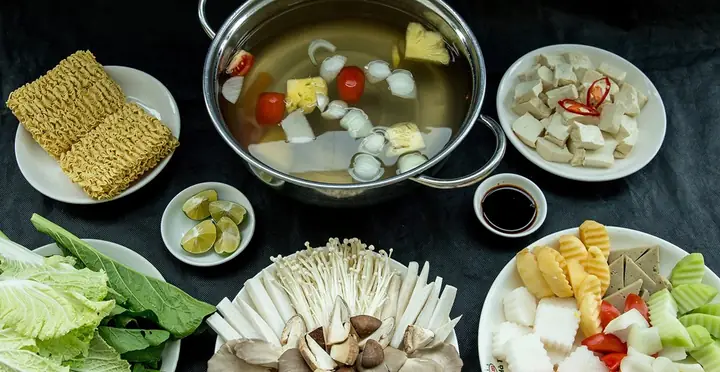 Nguyên Liệu Nấu Lẩu Chay Đầy Đủ & Hướng Dẫn Chọn Lựa Thông Minh Nguyên Liệu Nấu Lẩu Chay Đầy Đủ & Hướng Dẫn Chọn Lựa Thông Minh