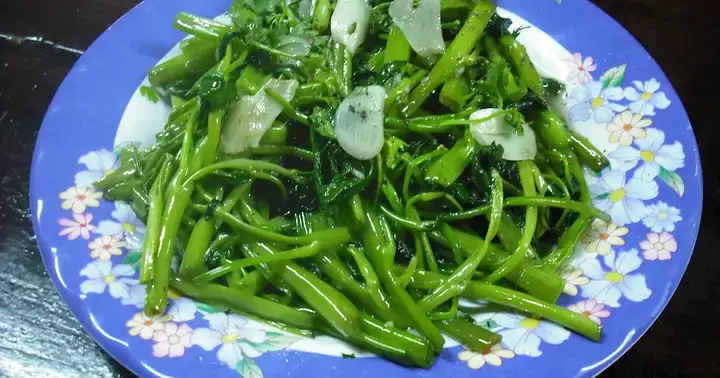 Rau Muống Xào Tỏi Tiếng Anh: Tên Gọi Chuẩn Và Cách Diễn Đạt Đầy Đủ