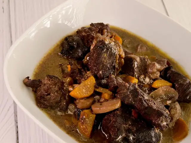 Joue De Boeuf À La Bourguignonne: Hướng Dẫn Nấu Ăn Chi Tiết Từ A Đến Z