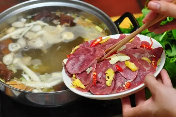Cách Nấu Lẩu Bò Ngon Chuẩn Vị Tại Nhà: Hướng Dẫn Từ A-z Cách Nấu Lẩu Bò Ngon Chuẩn Vị Tại Nhà: Hướng Dẫn Từ A-z
