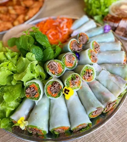 Phở Cuốn Có Béo Không? Phân Tích Dinh Dưỡng Chi Tiết Và Bí Quyết Ăn Giữ Dáng Phở Cuốn Có Béo Không? Phân Tích Dinh Dưỡng Chi Tiết Và Bí Quyết Ăn Giữ Dáng