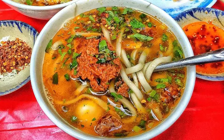 Bánh Canh Bột Lọc Đà Lạt: Top Quán Ngon Phải Thử Khi Du Lịch