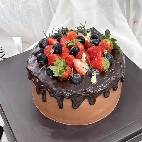 Bánh Kem Socola Dâu Tây: Tuyệt Phẩm Ngọt Ngào Và Top Địa Chỉ Uy Tín Tại Tp.hcm Bánh Kem Socola Dâu Tây: Tuyệt Phẩm Ngọt Ngào Và Top Địa Chỉ Uy Tín Tại Tp.hcm