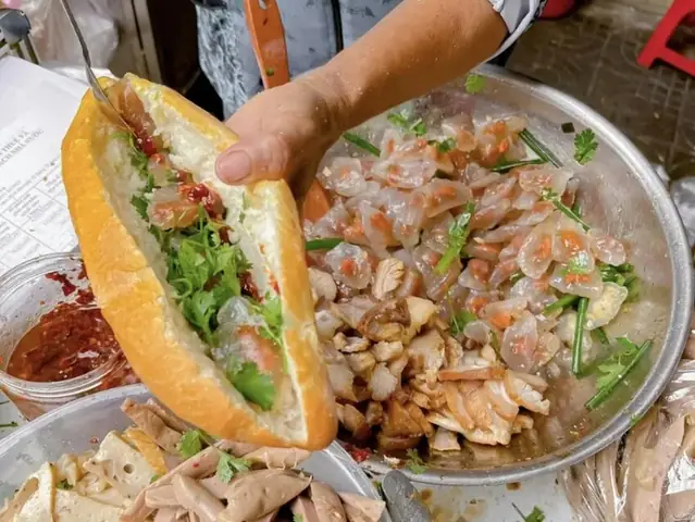 Bánh Mì Bột Lọc Đà Nẵng: Review Chi Tiết Món Quà Vặt "gây Nghiện" Nhất Phố Biển