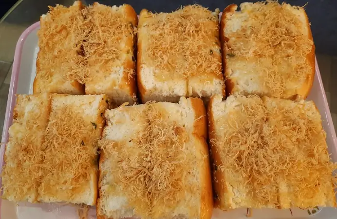 Cách Làm Bánh Mì Mặn Chà Bông Mềm Mịn, Chuẩn Vị Tiệm Ngay Tại Nhà Cách Làm Bánh Mì Mặn Chà Bông Mềm Mịn, Chuẩn Vị Tiệm Ngay Tại Nhà