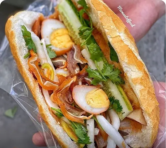 Bánh Mì Phá Lấu Trứng: Công Thức Chi Tiết Và Mẹo Nấu Ngon