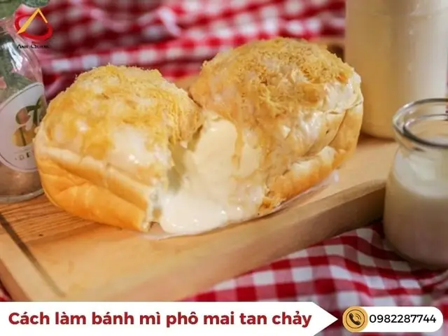 Cách Làm Bánh Mì Sốt Phô Mai Tan Chảy Béo Ngậy Chuẩn Vị Tại Nhà Cách Làm Bánh Mì Sốt Phô Mai Tan Chảy Béo Ngậy Chuẩn Vị Tại Nhà