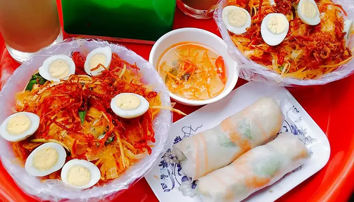Review Bánh Tráng Trộn Chị Mập: Trải Nghiệm Ăn Vặt Ngon Giá Rẻ
