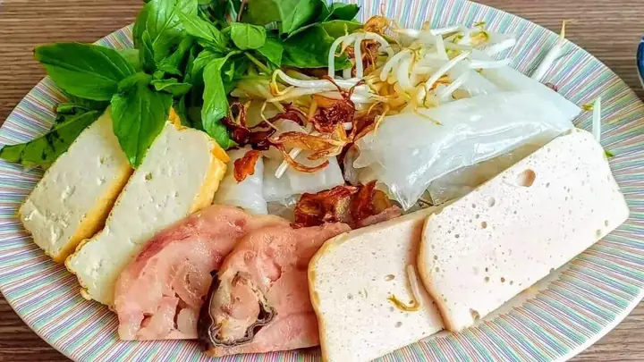 Bánh Ứt Chả Lụa Bao Nhiêu Calo? Phân Tích Chi Tiết Từng Thành Phần Bánh Ứt Chả Lụa Bao Nhiêu Calo? Phân Tích Chi Tiết Từng Thành Phần