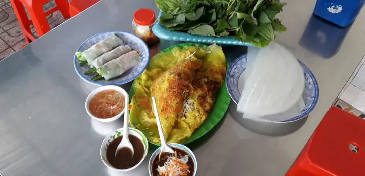 Review Chi Tiết Quán Bánh Xèo Cô Út Ba Biên Hòa: Hương Vị Miền Tây Đậm Đà Giá Bình Dân Review Chi Tiết Quán Bánh Xèo Cô Út Ba Biên Hòa: Hương Vị Miền Tây Đậm Đà Giá Bình Dân