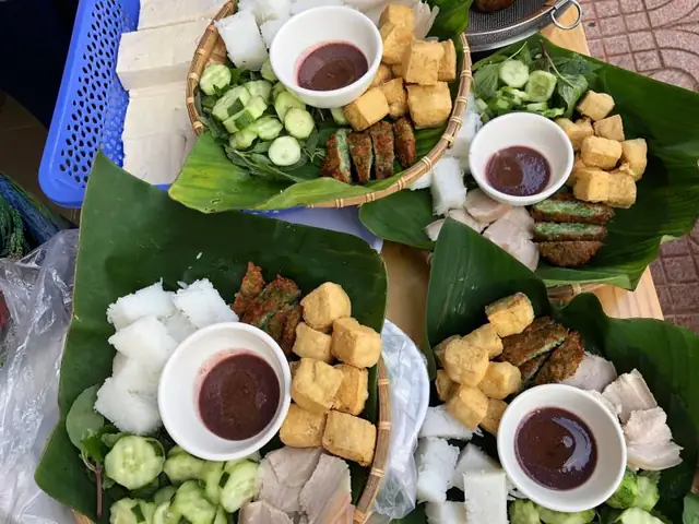 Review Gấu's Bún Đậu Mắm Tôm: Quán Bình Dân Tại Thủ Đức Với Chả Cốm "đỉnh Của Chóp" Review Gấu's Bún Đậu Mắm Tôm: Quán Bình Dân Tại Thủ Đức Với Chả Cốm "đỉnh Của Chóp"
