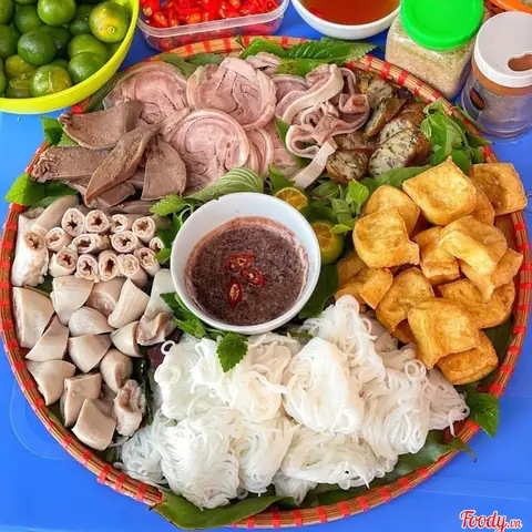 Review Gấu's Bún Đậu Mắm Tôm: Quán Bình Dân Tại Thủ Đức Với Chả Cốm "đỉnh Của Chóp" Review Gấu's Bún Đậu Mắm Tôm: Quán Bình Dân Tại Thủ Đức Với Chả Cốm "đỉnh Của Chóp"