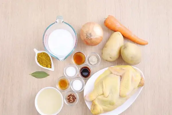 Cà Ri Làm Từ Gì? Bí Quyết Từ Gia Vị Đến Nguyên Liệu Cà Ri Làm Từ Gì? Bí Quyết Từ Gia Vị Đến Nguyên Liệu