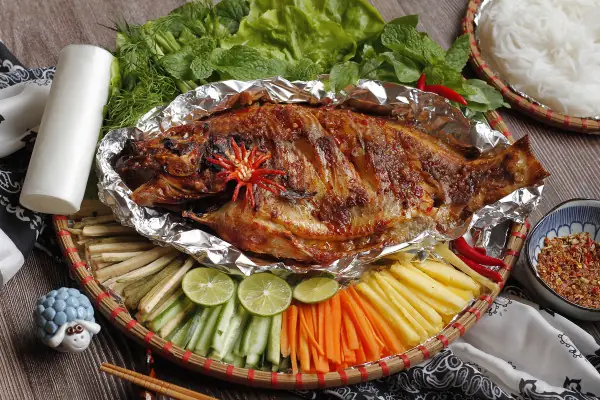 Cách Nướng Cá Rô Phi Cuốn Bánh Tráng Đúng Chuẩn: Thịt Béo, Da Giòn Từ A-z Cách Nướng Cá Rô Phi Cuốn Bánh Tráng Đúng Chuẩn: Thịt Béo, Da Giòn Từ A-z