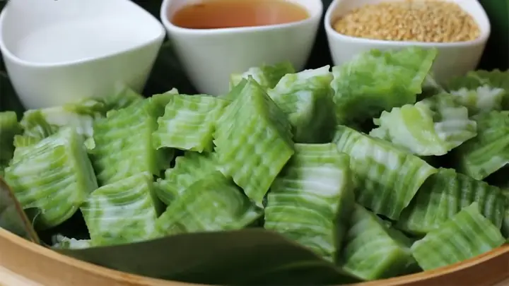Cách Làm Bánh Đúc Ngọt Lá Dứa Dai Giòn Chuẩn Vị Miền Tây