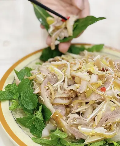 Bí Quyết Cách Làm Chạo Tai Heo Giòn Sần Sật Thơm Nồng Mùi Thính Bí Quyết Cách Làm Chạo Tai Heo Giòn Sần Sật Thơm Nồng Mùi Thính