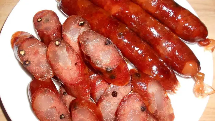 Cách Làm Lạp Xưởng Mai Quế Lộ Đỏ Au, Thơm Nồng Chuẩn Vị Tại Nhà