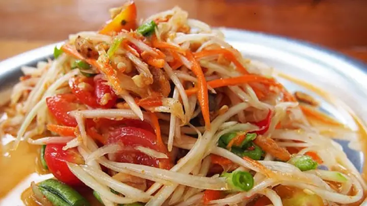 Cách Làm Nộm Đu Đủ Thái Miếng Giòn Sần Sật - Món Ăn Kèm Lý Tưởng Cách Làm Nộm Đu Đủ Thái Miếng Giòn Sần Sật - Món Ăn Kèm Lý Tưởng