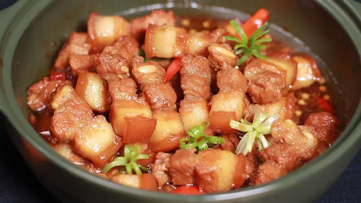 Cách Làm Thịt Ba Chỉ Ngon Chuẩn Vị: Bí Quyết Chế Biến Vạn Người Mê Cách Làm Thịt Ba Chỉ Ngon Chuẩn Vị: Bí Quyết Chế Biến Vạn Người Mê