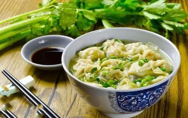 Cách Nấu Hoành Thánh Nước Lèo