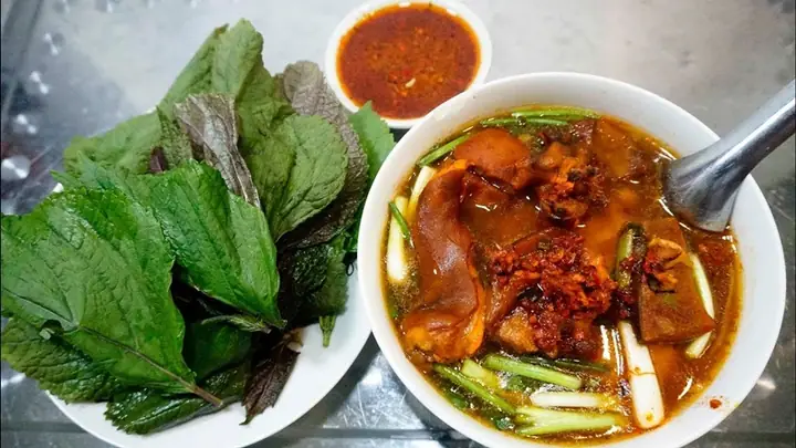 Hủ Tiếu Dê: Hướng Dẫn Chi Tiết Từ Khử Mùi Đến Nước Dùng Ngọt Thanh Hủ Tiếu Dê: Hướng Dẫn Chi Tiết Từ Khử Mùi Đến Nước Dùng Ngọt Thanh